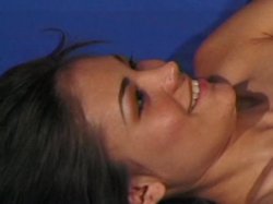 'Young Asian Lesbians' screenshot nº 136