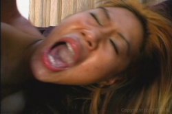 'Itty Bitty Titty Asian Threeway' screenshot nº 56