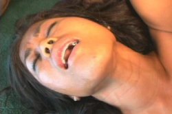 'Itty Bitty Titty Asian Threeway' screenshot nº 121