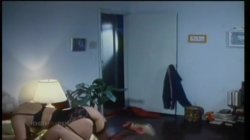 Captura de 'Merle Michaels Ultra Kinky Blonde' nº 5
