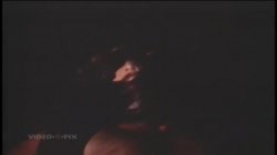 Captura de 'Merle Michaels Ultra Kinky Blonde' nº 128