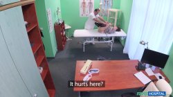 Captura de 'Patient 003 - Short Haired Hottie Seduces Doctor' nº 39