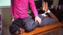 'Ebony in Ropes Gets a Facial' screenshot nº 6