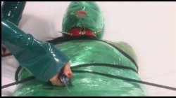 Captura de 'Latex Slaves' nº 96