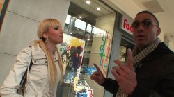 Captura de 'Espanolas Novatas Pilladas En La Calle' nº 41