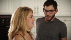 Captura de 'Moms Suck Teens 6' nº 89