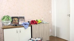 Captura de 'Blonde Wife's Black Deliveryman Surprise' nº 42