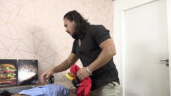 Captura de 'Blonde Wife's Black Deliveryman Surprise' nº 44
