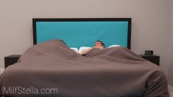 Captura de 'Mature Stepsiblings Reunion Goes Hardcore - SHARE A BED WITH E04 - MILF STELLA' nº 11
