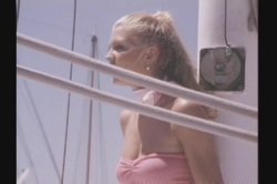 'Small Town Girls' screenshot nº 63