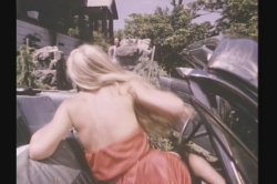 'Small Town Girls' screenshot nº 23