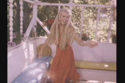 'Small Town Girls' screenshot nº 24