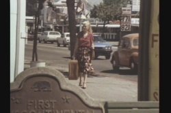 'Small Town Girls' screenshot nº 3