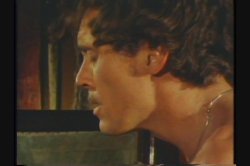 'Raincoat Crowd' screenshot nº 66