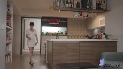 Captura de 'Stepmom Rina Fucks Her New Son Hard' nº 19