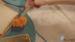 Captura de 'Stepmom Rina Fucks Her New Son Hard' nº 2