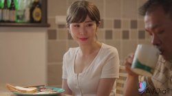 Captura de 'Stepmom Rina Fucks Her New Son Hard' nº 9