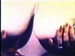 Captura de 'Big Tit Marathon 130: Early 1970s (Color)' nº 16