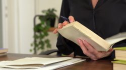 Captura de 'Booked for Pleasure 1' nº 42