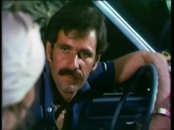 Captura de 'Cecil Howard's Neon Nights (Softcore)' nº 36