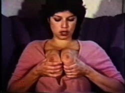 'Big Tit Marathon 129: Splits & Tits Early 1970s (Color)' screenshot nº 21