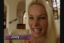 'Nasty Girls 26' screenshot nº 2