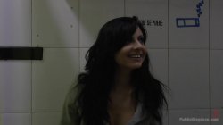 'Spanish Slut Damaris Shamed In Public' screenshot nº 6
