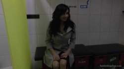 'Spanish Slut Damaris Shamed In Public' screenshot nº 3