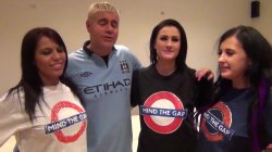 Captura de 'Fuck A Fan - Live From London Global Edition' nº 50