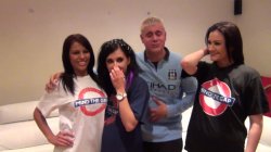 Captura de 'Fuck A Fan - Live From London Global Edition' nº 14