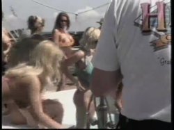 'Ben Dover Does the Boob Cruise' screenshot nº 130