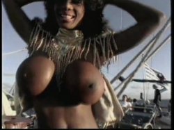 'Ben Dover Does the Boob Cruise' screenshot nº 134