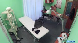 Captura de 'Patient 003 - Doctor Gives Sex Support To Patient' nº 122