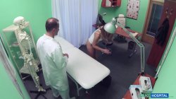 Captura de 'Patient 003 - Doctor Gives Sex Support To Patient' nº 22