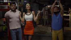 Captura de 'Dirty Girl In A Garage #8' nº 21