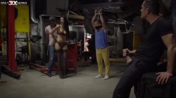 Captura de 'Dirty Girl In A Garage #8' nº 40