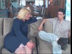 Captura de 'My Friend's Mom Is a Hottie #2' nº 79