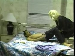 Captura de 'Old Women's Janitorial Services' nº 99