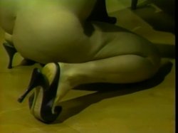Captura de 'Old Women's Janitorial Services' nº 26