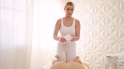 Captura de 'Private Massage With Silvia Soprano, A' nº 120
