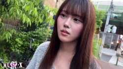 Captura de 'Cute and Curvy College Beauty Surrenders in a Heated Embrace' nº 4