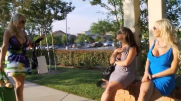 Ryan Madison Fucks Three Hot Babes in Reverse Gangbang Action