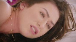 Captura de 'Young & Beautiful Vol. 5' nº 138