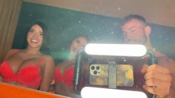 Captura de 'Hot Threesome with Perfect Latina Stars' nº 1