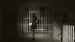 'Lesbian Prison (French)' screenshot nº 75