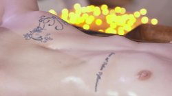 Captura de 'Busty Lesbian Rubdown' nº 49