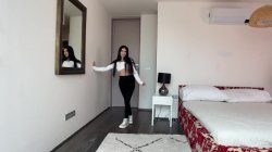 Captura de '18YO PETITE LATINA FIRST TIME ANAL - Big Dick POV Casting For Big Ass Big Booty Big Boobs In Lingerie Anal Sex' nº 3
