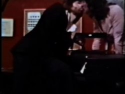 'Peepshow Loops 240 - (All Big Busty) 70's & 80's (Color)' screenshot nº 83