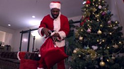 'Karla Receives a Big Black Xmas Gift' screenshot nº 3