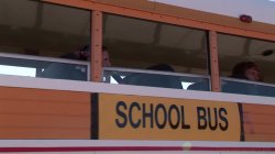 Captura de 'Bus Stop Girls 2' nº 36